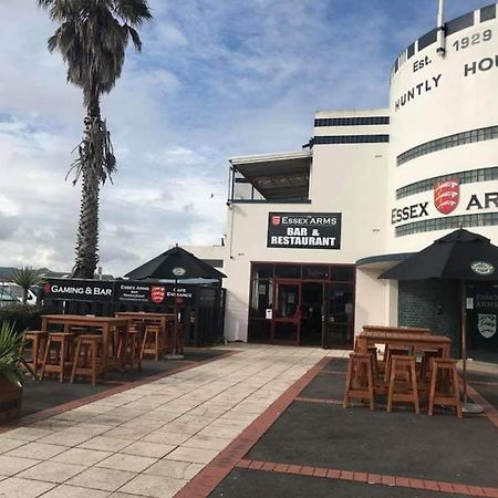 Motel Essex Arms Huntly Zewnętrze zdjęcie
