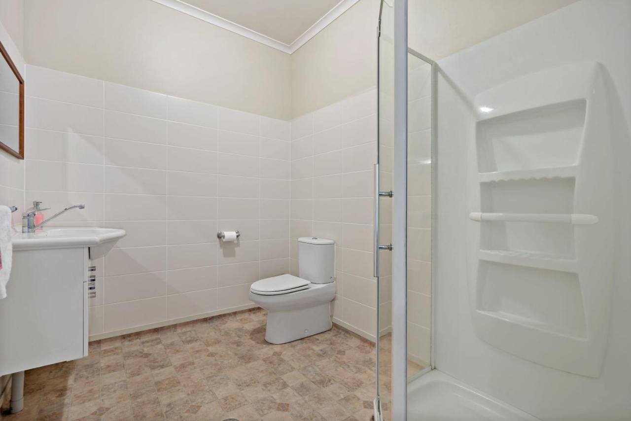 Motel Essex Arms Huntly Zewnętrze zdjęcie
