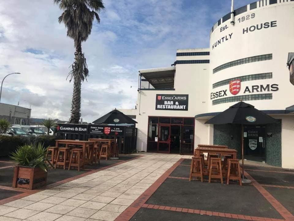 Motel Essex Arms Huntly Zewnętrze zdjęcie